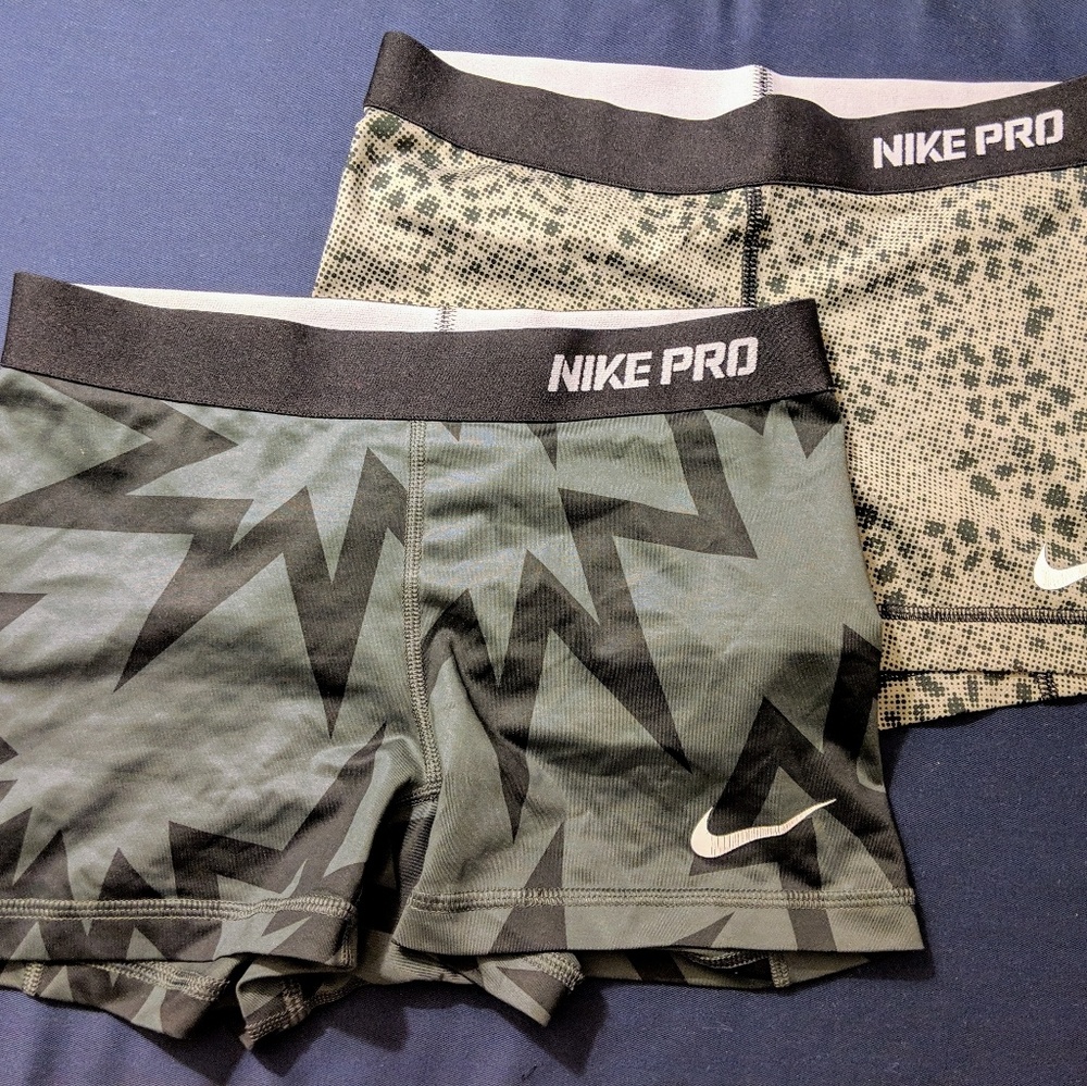 Nike pro